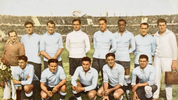 أول نسخة لكأس العالم أوروجواي 1930