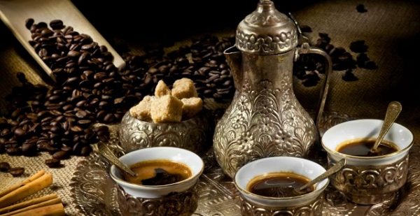 أضرار الإسراف في شرب القهوة العربية