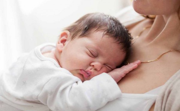 هل الرضاعة تاخر الدورة الشهرية ؟