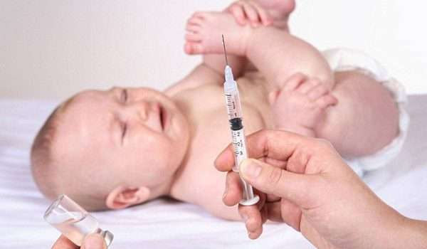 أهمية تطعيم الأطفال في الوقت المخصص لهم