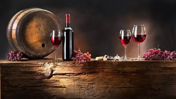 تفسير رؤية الخمر في المنام دون شربه